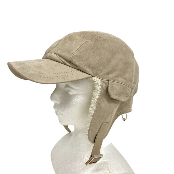 LOUIS VUITTON Beige Cap - Picture 1 of 8
